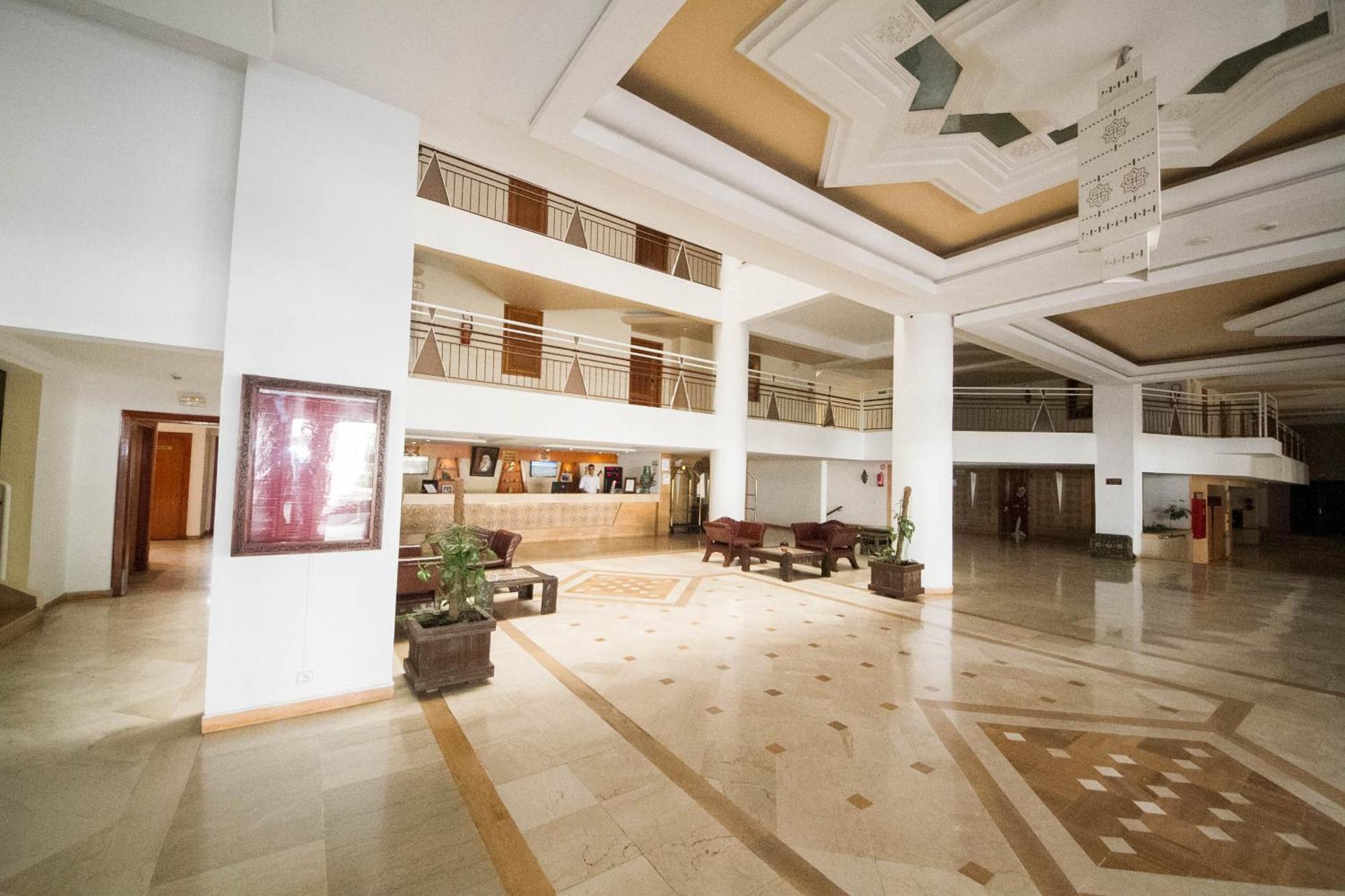 Appart'Hotel Intouriste Agadir Esterno foto