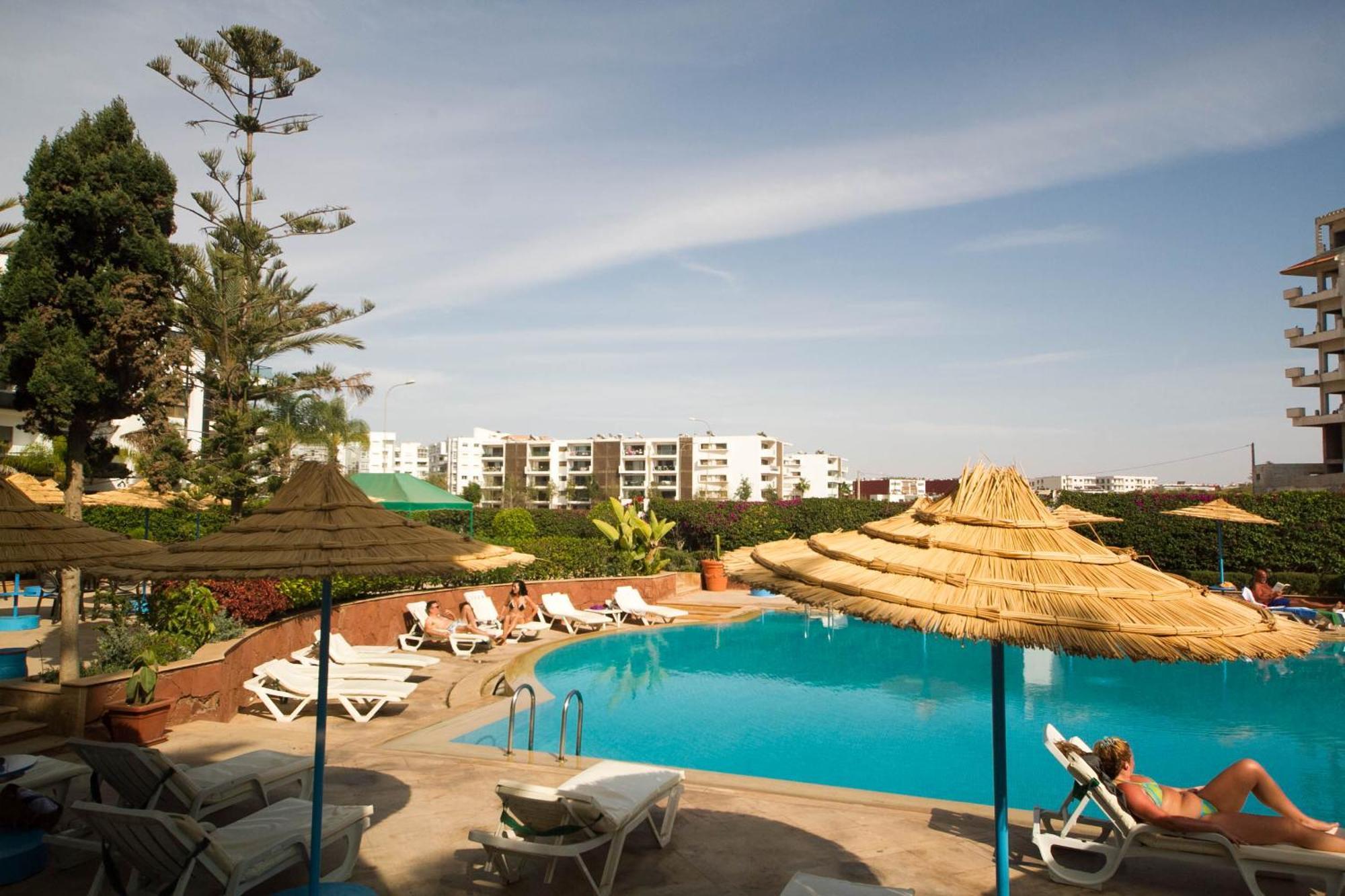 Appart'Hotel Intouriste Agadir Esterno foto