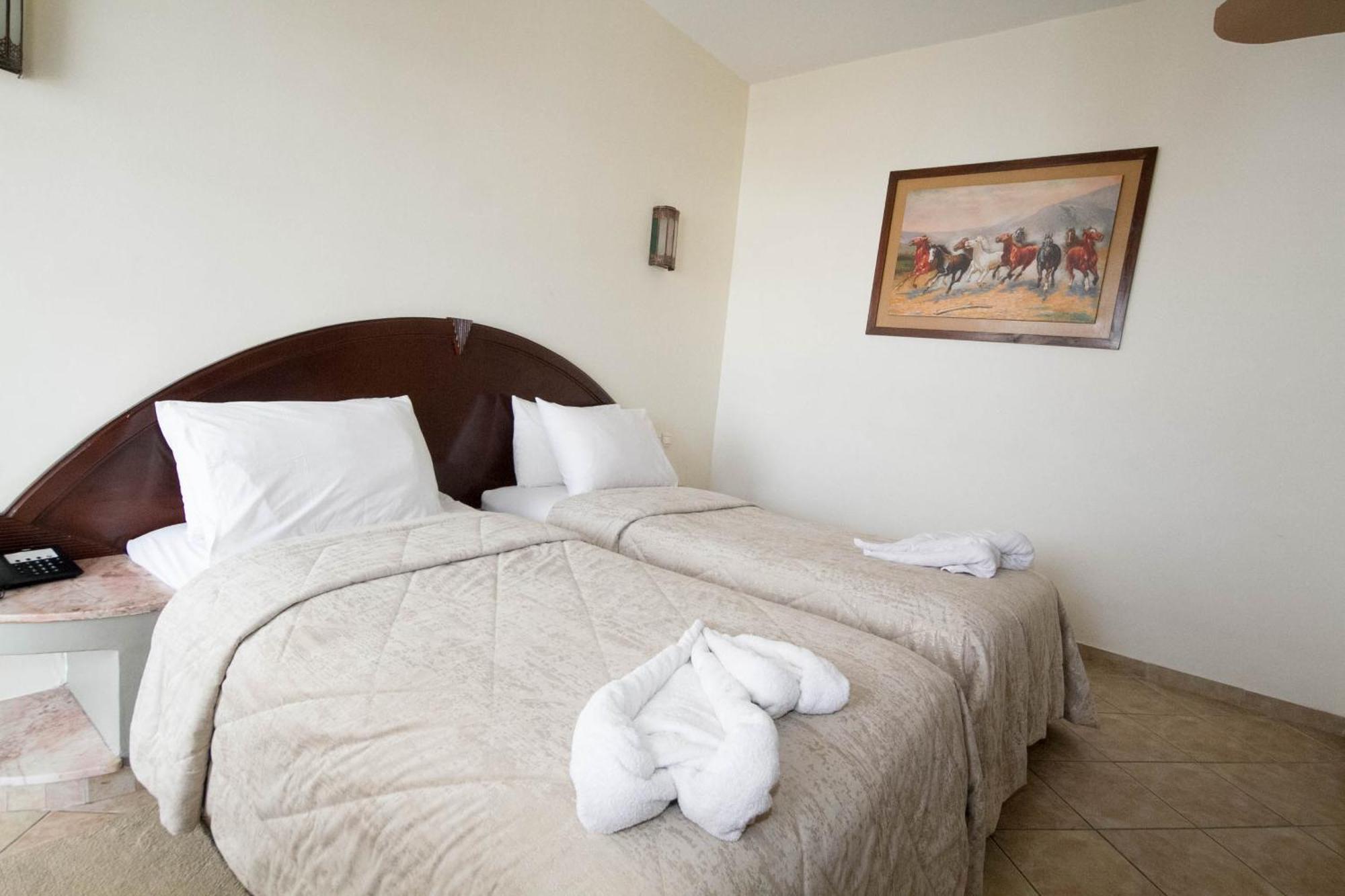 Appart'Hotel Intouriste Agadir Esterno foto