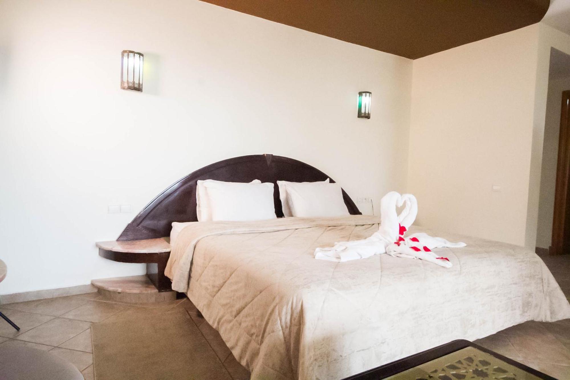 Appart'Hotel Intouriste Agadir Esterno foto