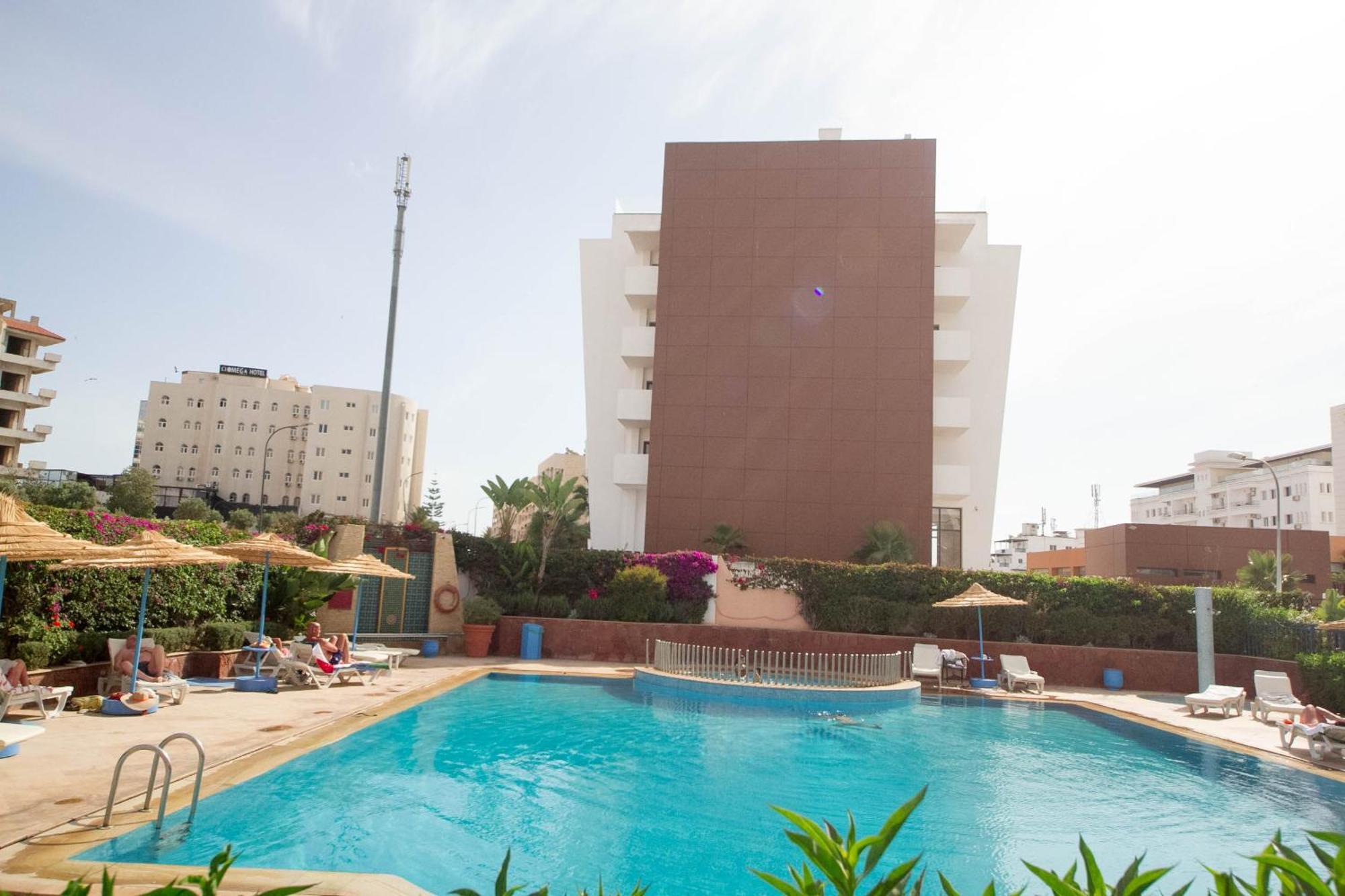 Appart'Hotel Intouriste Agadir Esterno foto