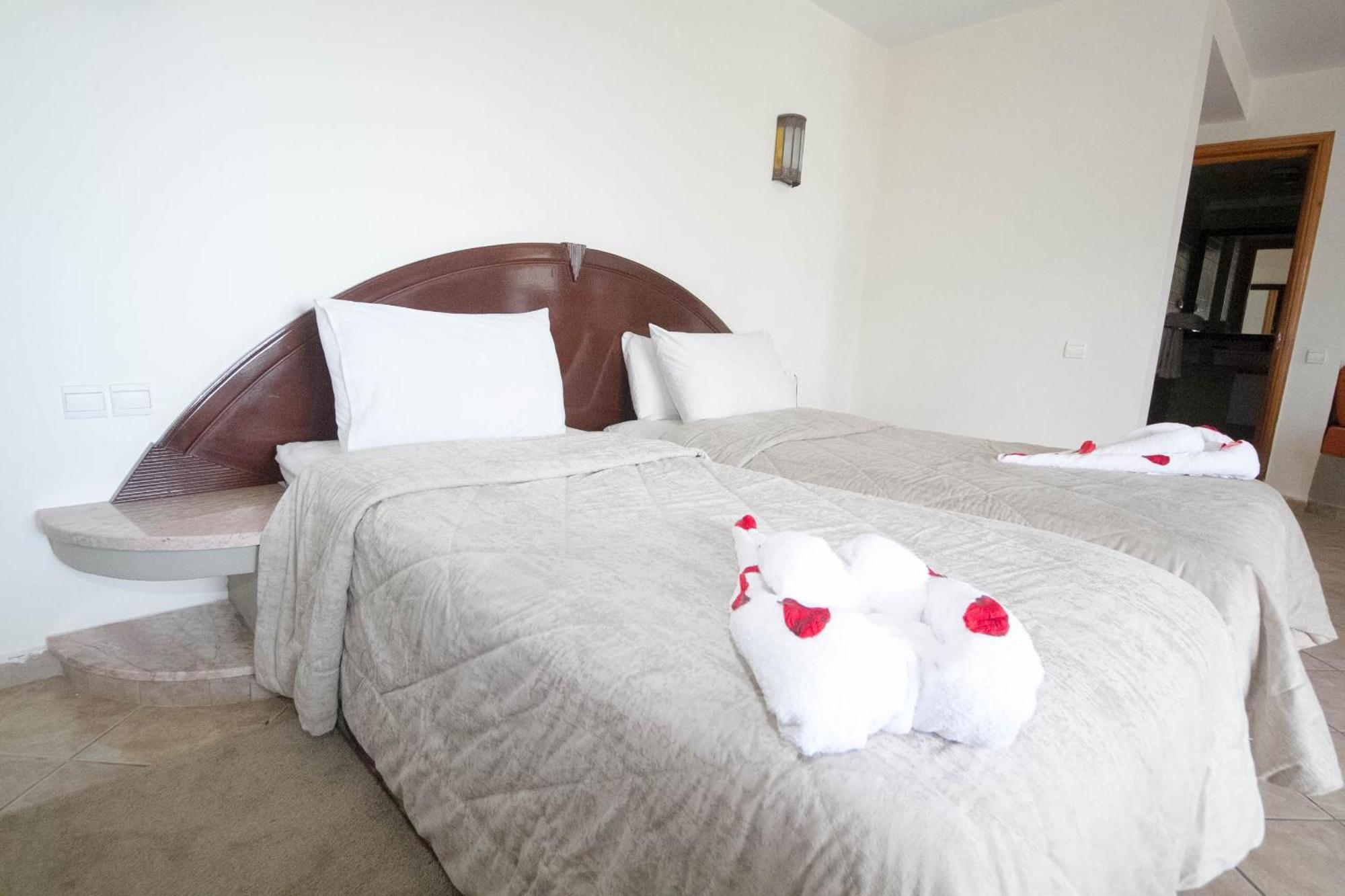 Appart'Hotel Intouriste Agadir Esterno foto