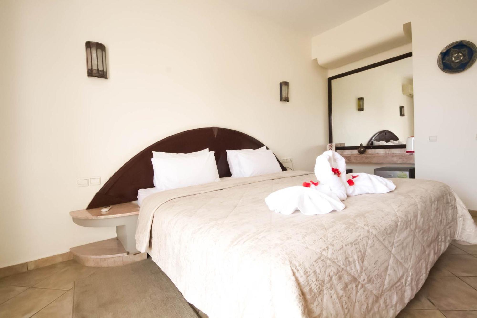 Appart'Hotel Intouriste Agadir Esterno foto